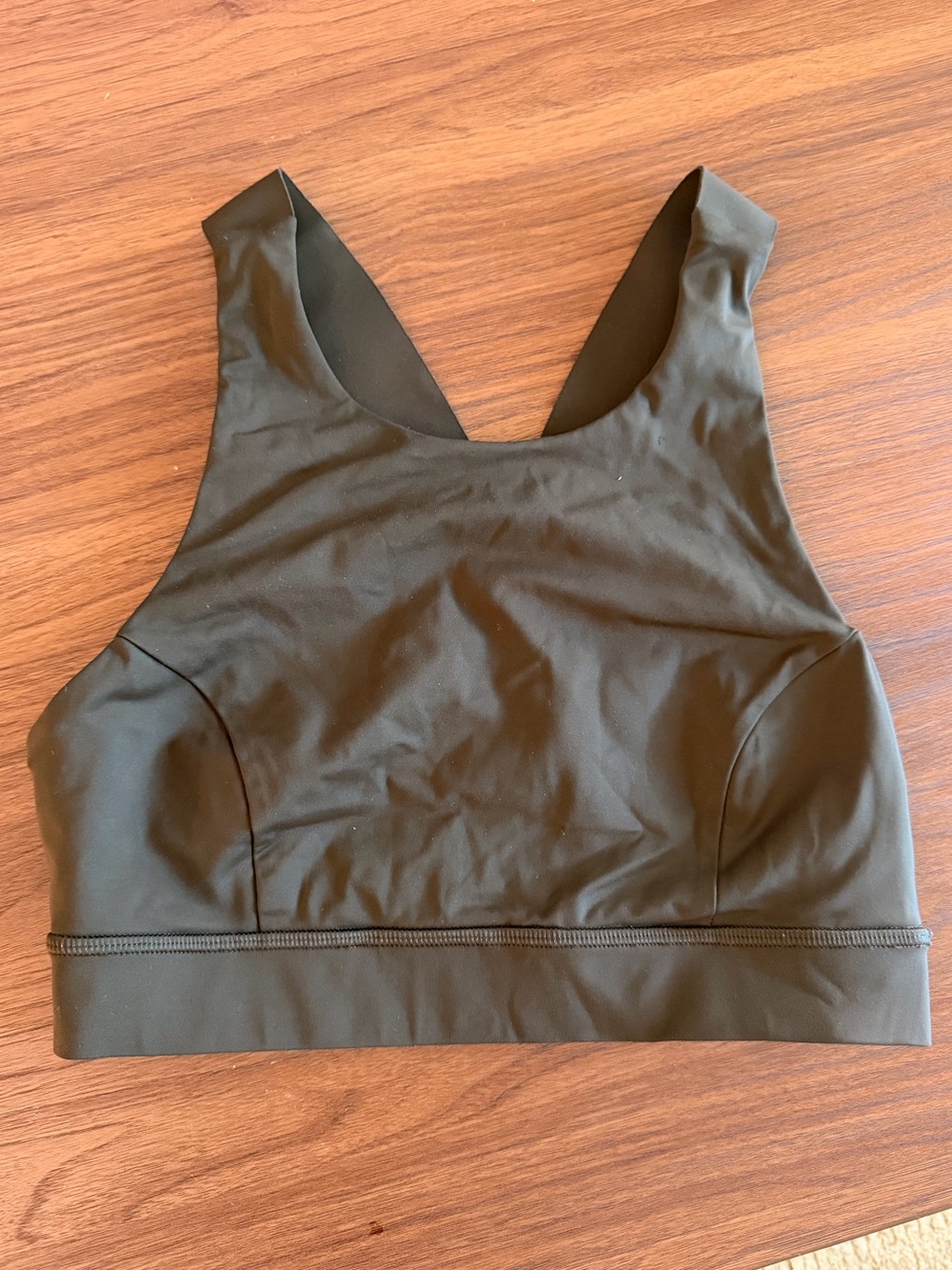 Lululemon size 6 Fast and Free Arm Green Sports Bra Y-Back Athleisure Workout